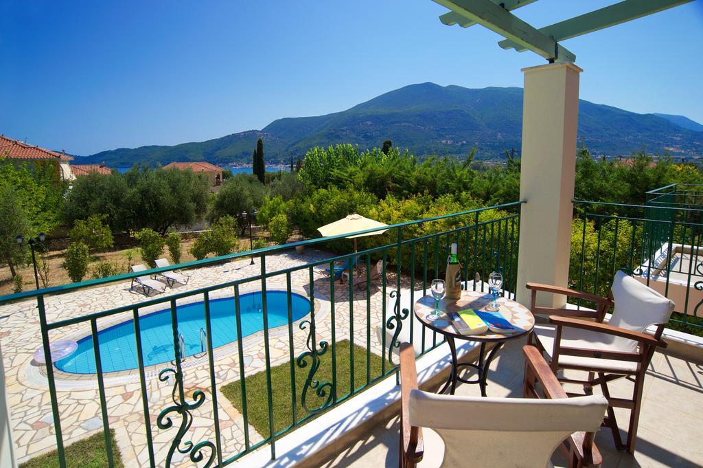 Iliachtides Villas Karavomylos Zimmer foto